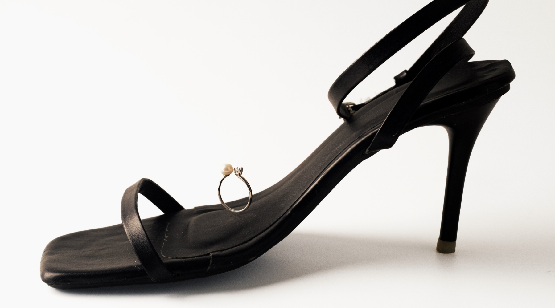 Ring Size Chart & Guide: 2 Ways to Find Your Perfect Fit