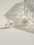 Fleur Blanche Stud Earring - Minimalist Lab