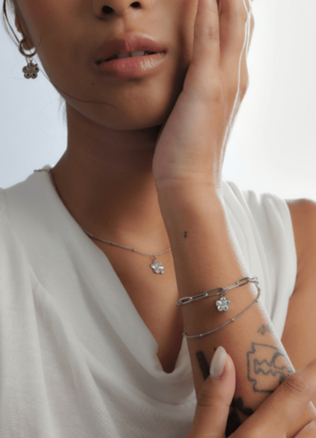 MNML x Zee Avi Hibiscus Flower Layered Bracelet - Minimalist Lab