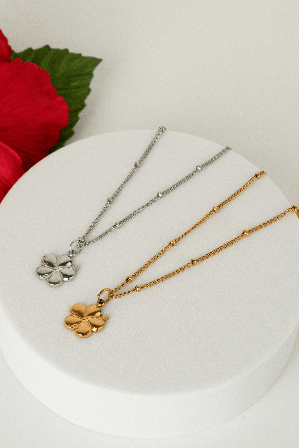 MNML x Zee Avi Hibiscus Flower Beaded Necklace - Minimalist Lab