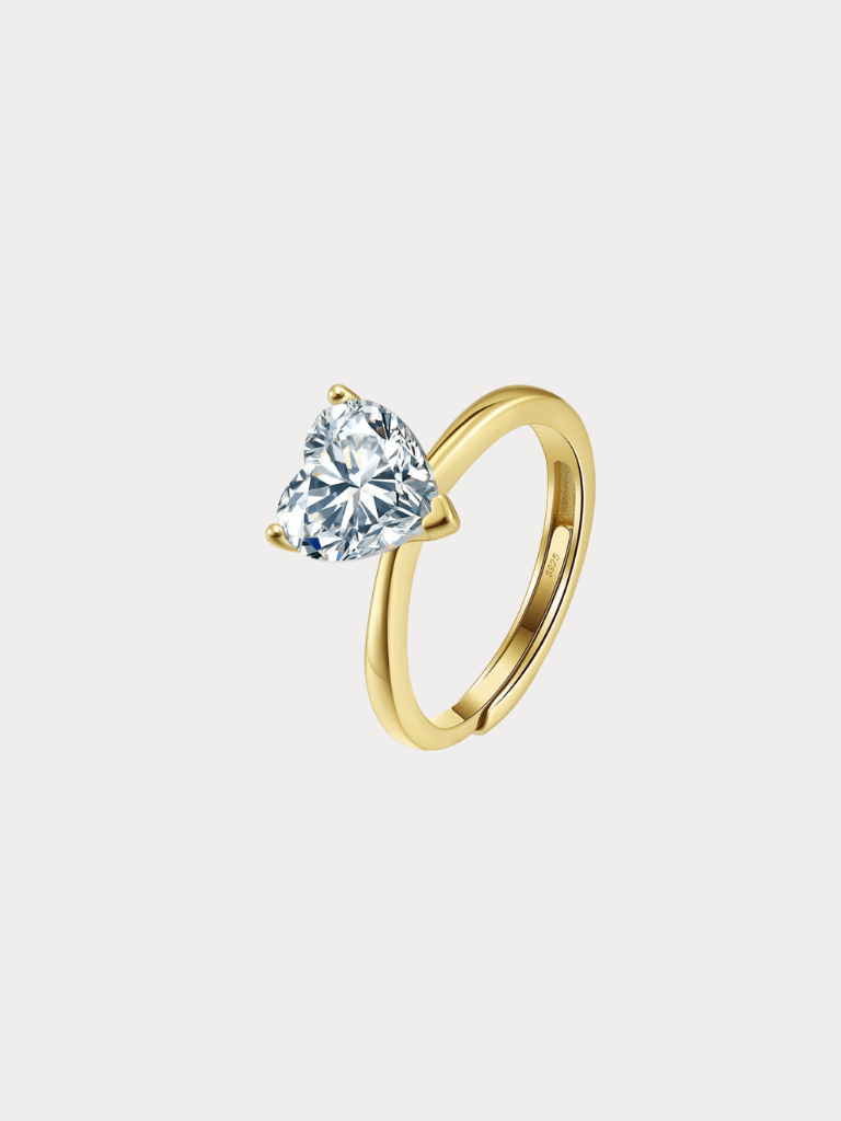 Amoura Eternal Brilliance Ring – Heart Cut in Gold