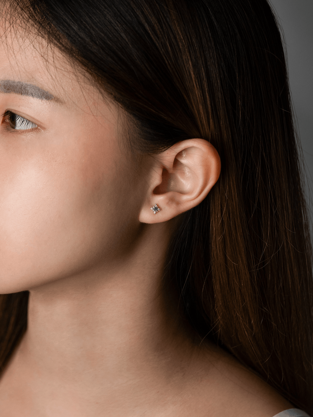 CRYSTAL Diamond Snowflake Sterling Silver Earstuds - Minimalist Lab