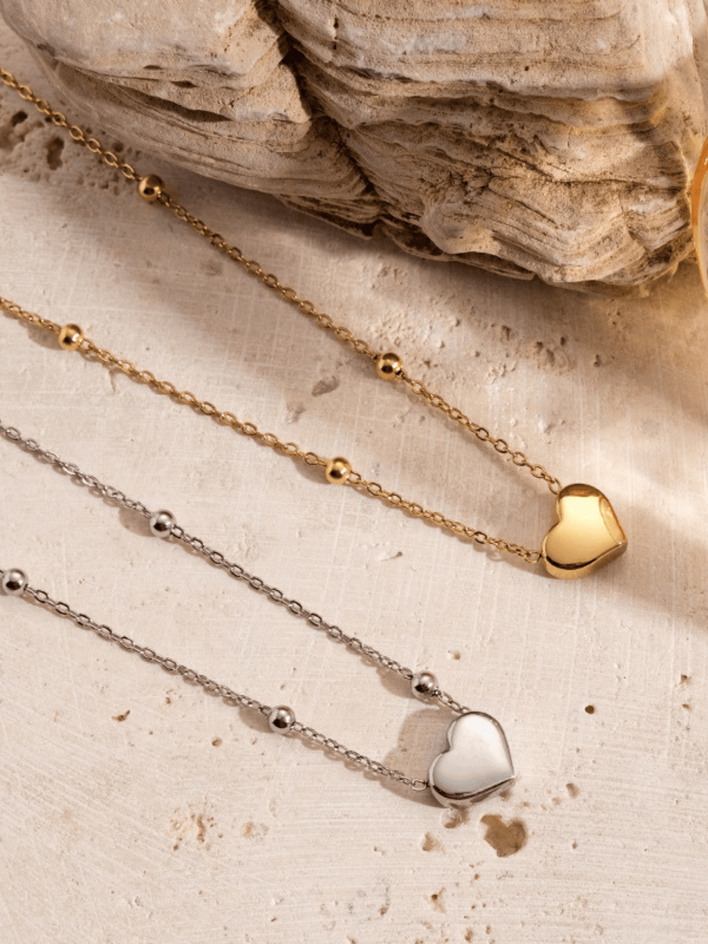 Aure Heart Beaded Necklace - Minimalist Lab