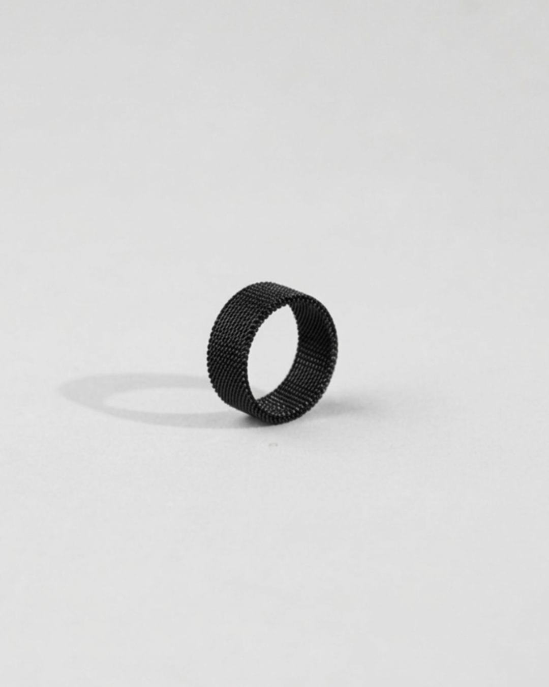 Cincin Rantai Berusuk Omega Uniseks