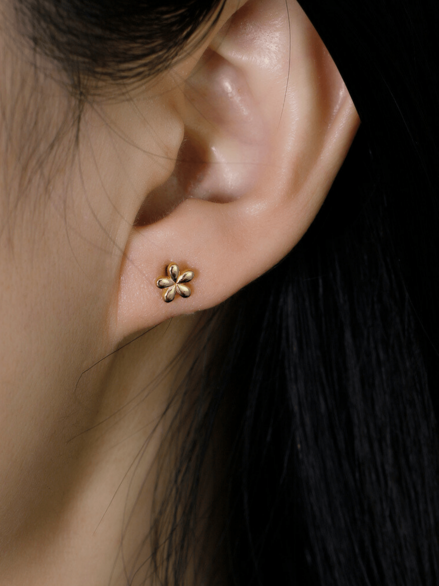 Belle Blossom Barbell Stud - Minimalist Lab