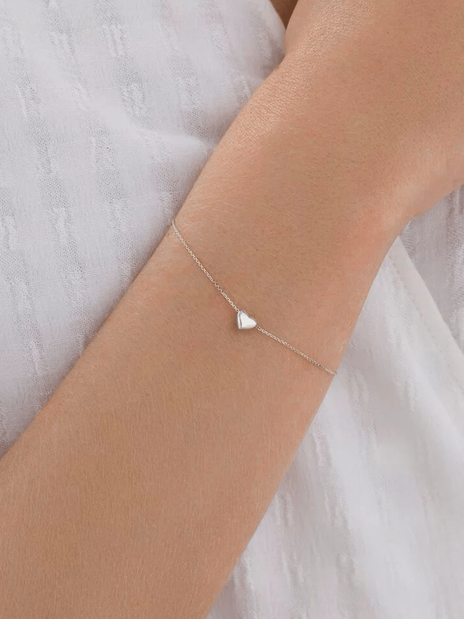 L'AMOUR Heart Chain Sterling Silver Bracelet - Minimalist Lab