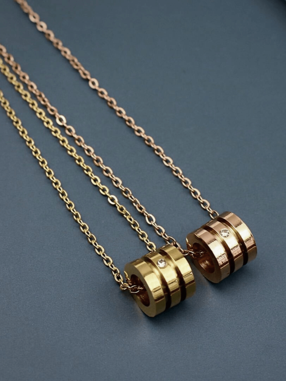 Cadence Rolling Stone Necklace - Minimalist Lab