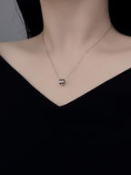 Cadence Rolling Stone Necklace - Minimalist Lab