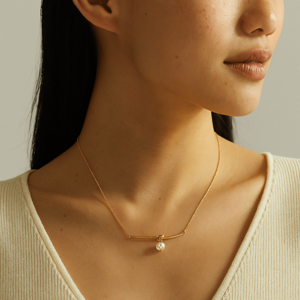 Horizons Knot Pearl Necklace - Minimalist Lab