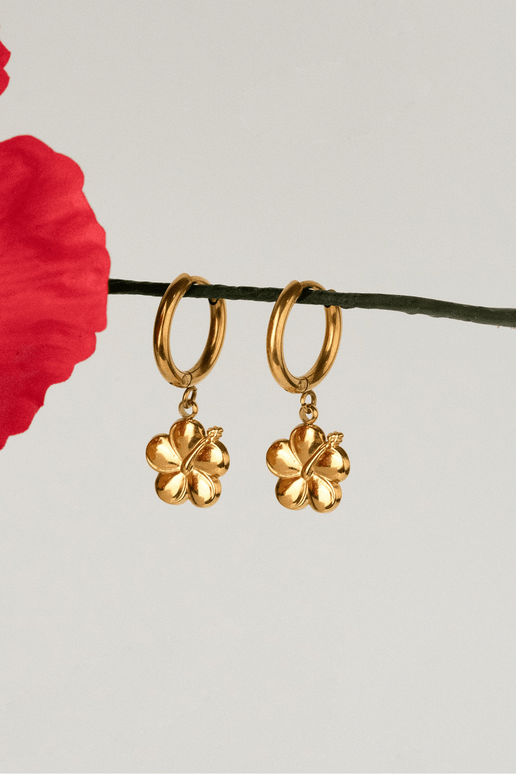 MNML x Zee Avi Hibiscus Flower Hoop Earrings - Minimalist Lab
