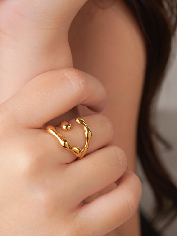 Abstract Lines Ring