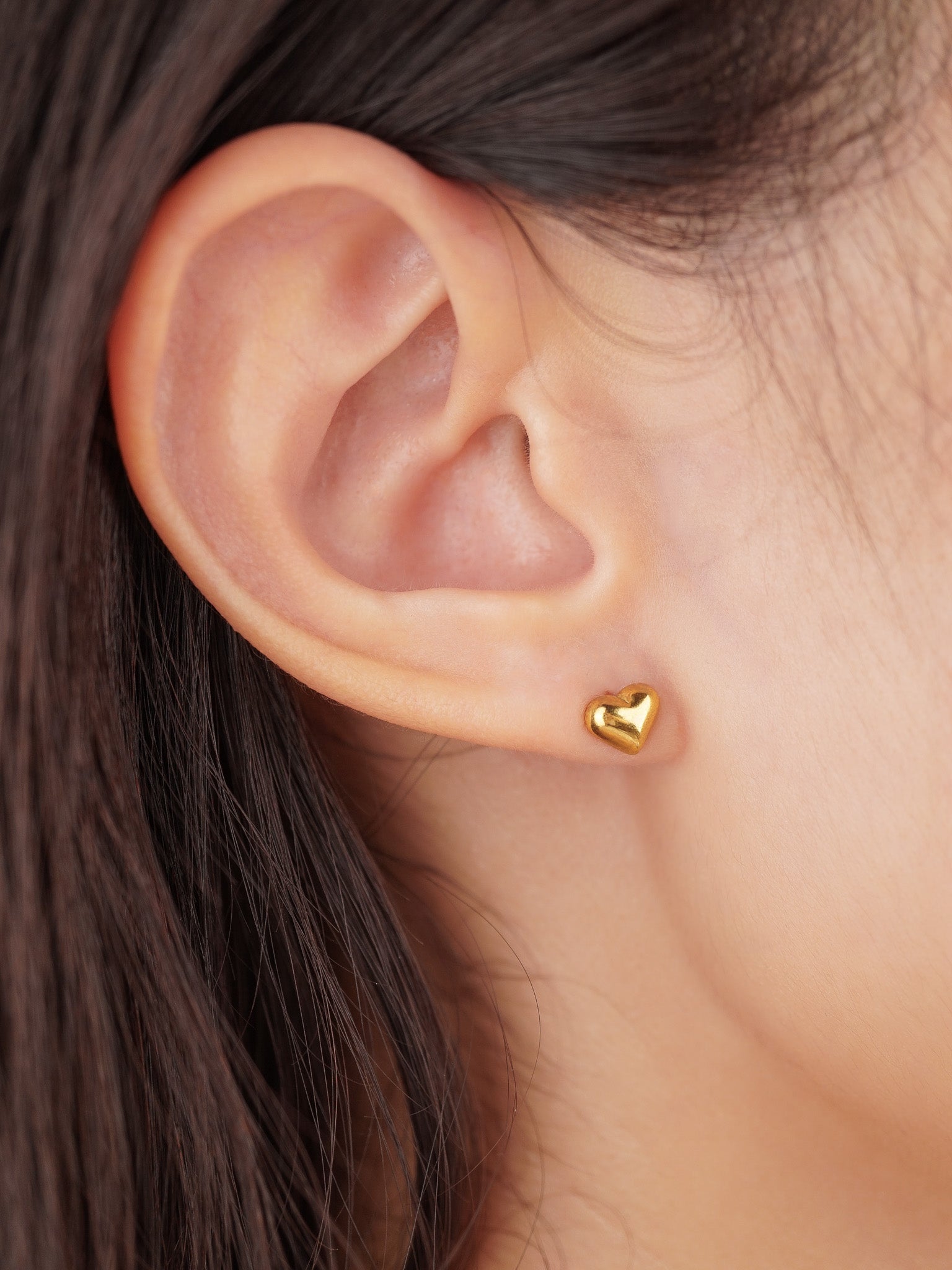 Heart Stud Earrings - Minimalist Lab