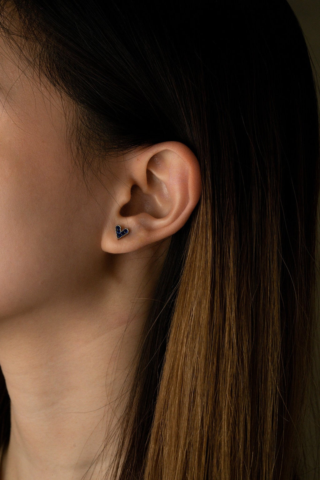 Diamond Coloured Heart Stud Barbell Earrings - Minimalist Lab