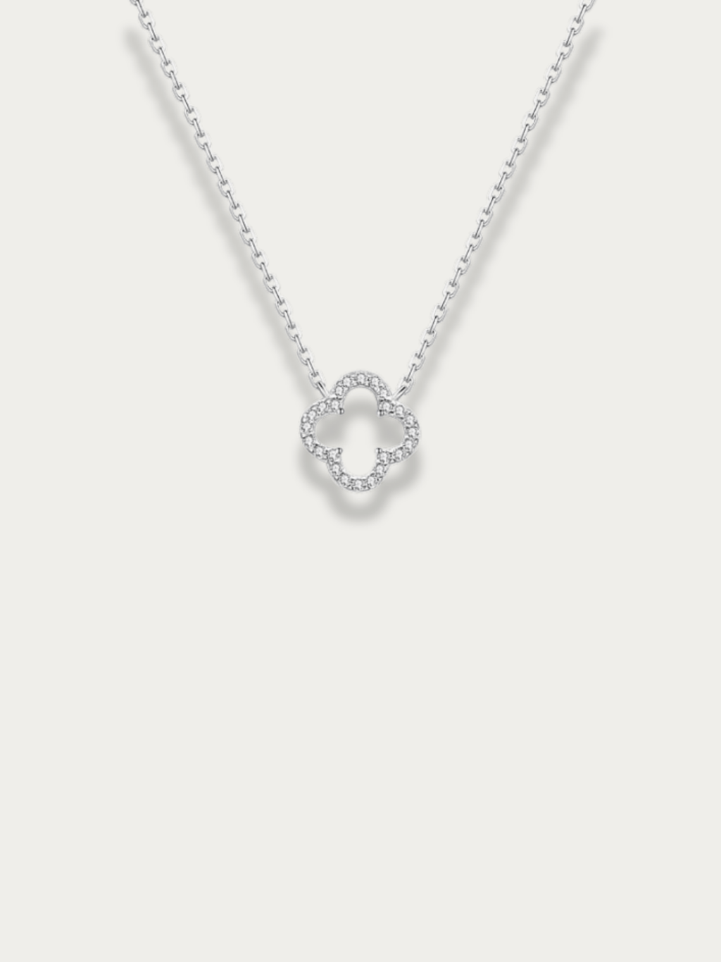 Élise Hollow Clover Necklace - Minimalist Lab