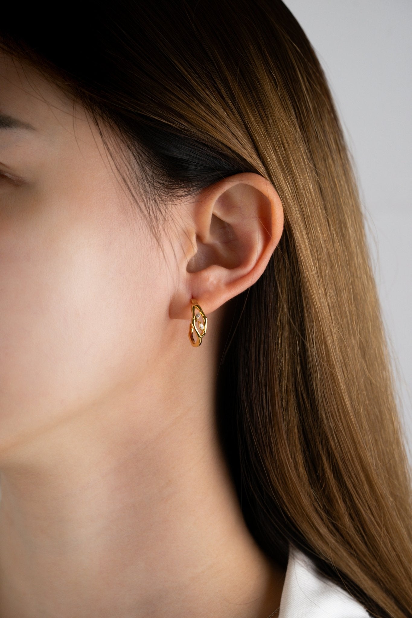 EVERLYN Petals Sterling Silver Earrings - Minimalist Lab