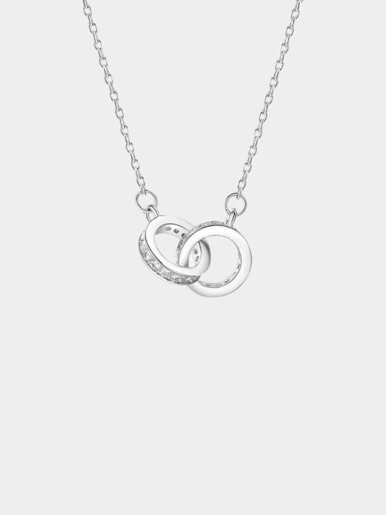 FINLEY Interlocked Diamonds Necklace in silver, pendant detail