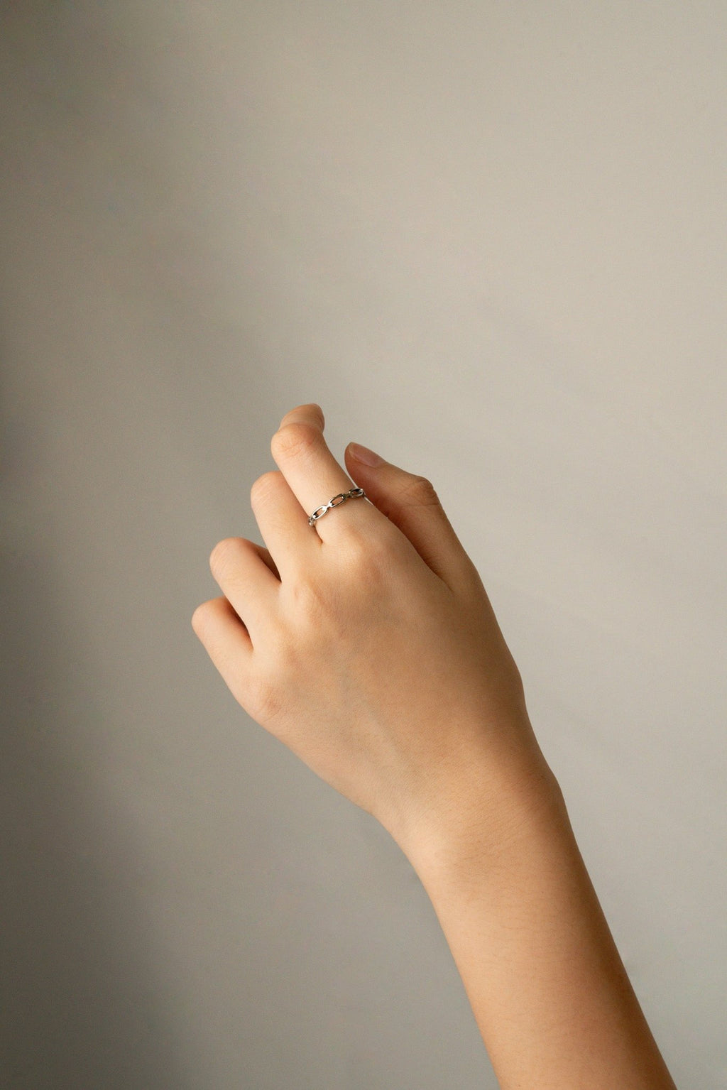 Cleo Flat Chain Ring - Minimalist Lab