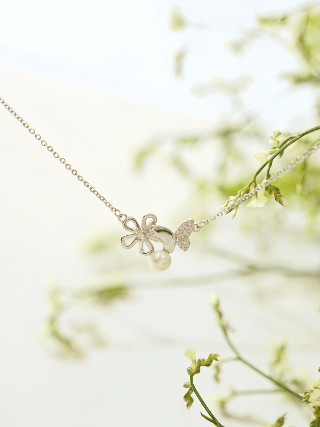 Geneva Blossom & Butterfly Necklace - Minimalist Lab