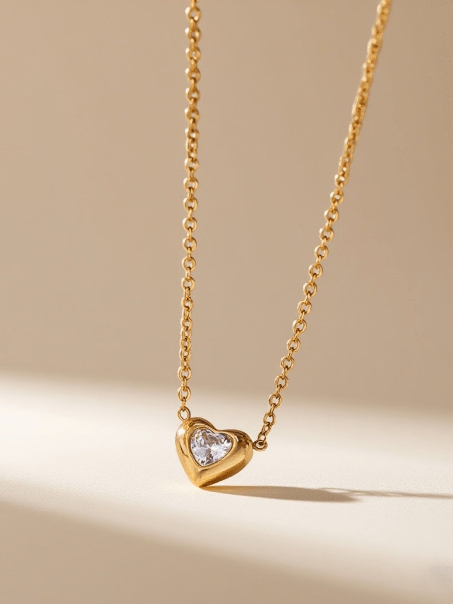 Janelle Sparkly Heart Necklace - Minimalist Lab