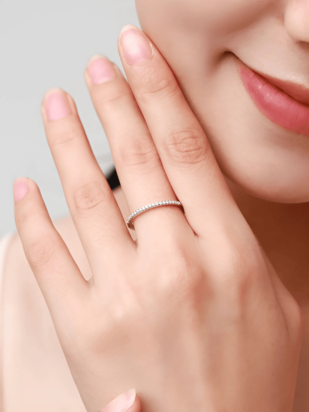 LYCIA Pavé Diamond Sterling Silver Ring - Minimalist Lab