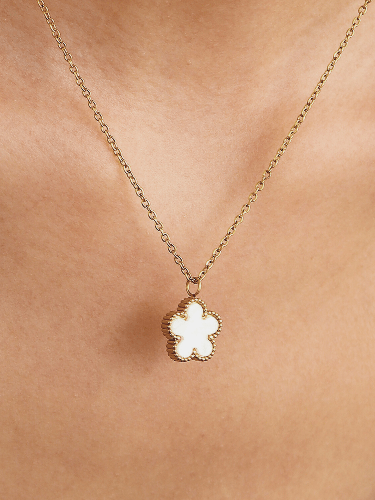Grace Blossom Pendant Necklace - Minimalist Lab