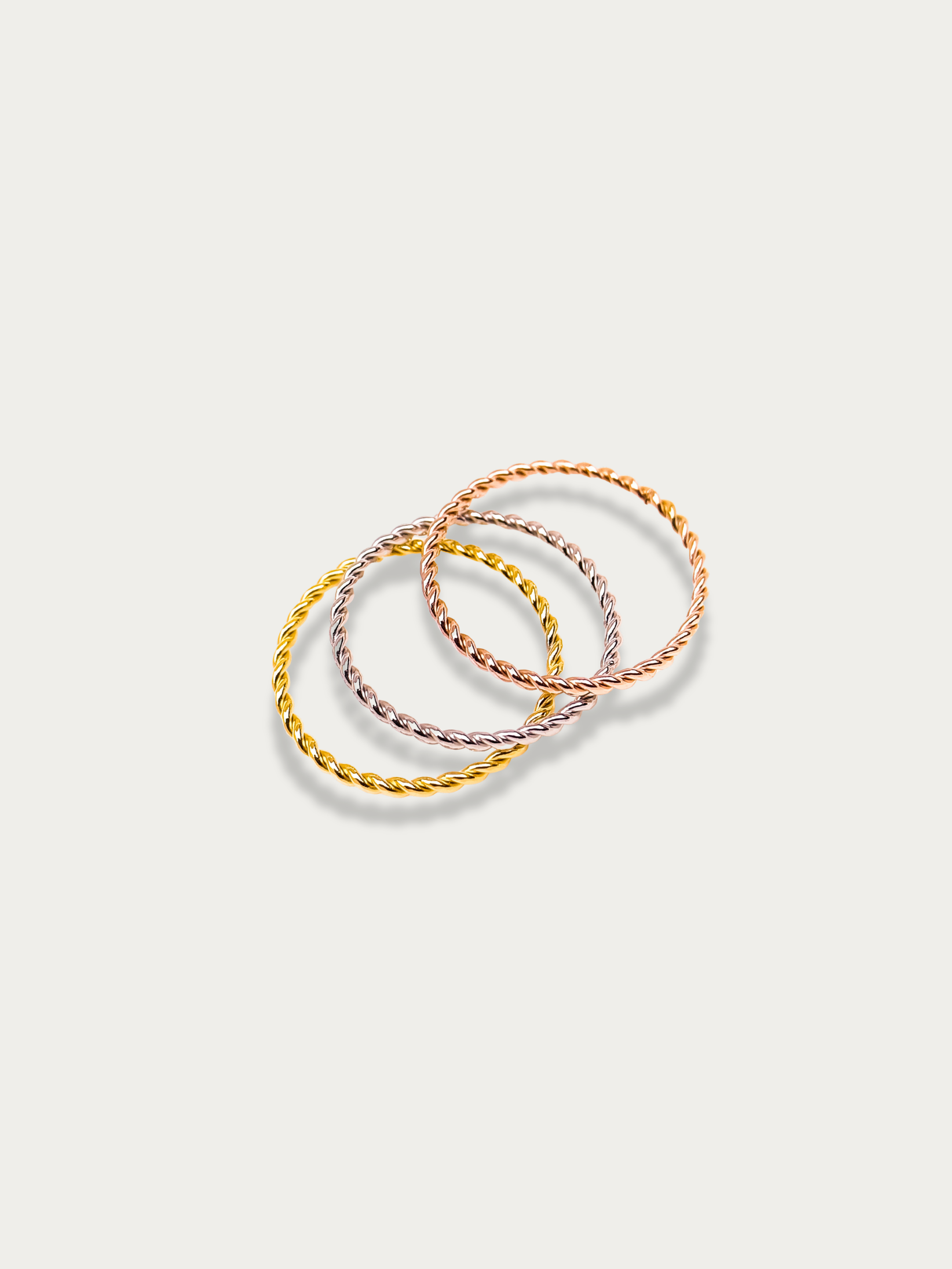 Minimal Lightweight Twist Stack Ring