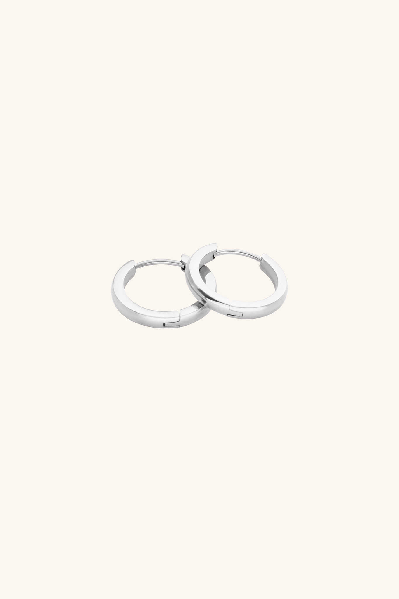 Oliva Essential Huggie Hoop Earrings - Minimalist Lab