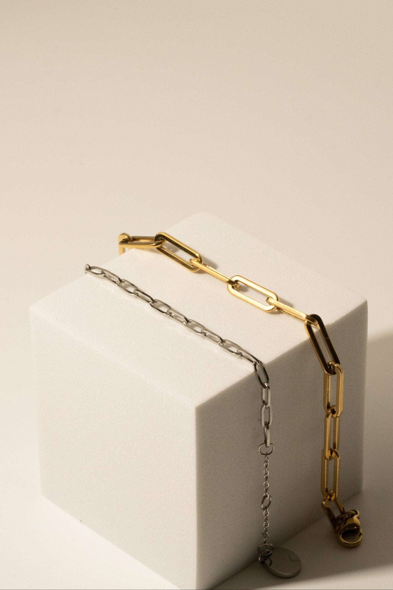 Paperclip Chain Essential Bracelet - Minimalist Lab