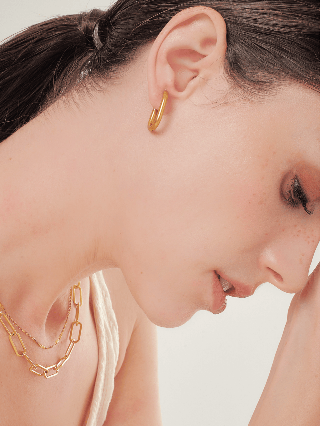 Rainnie Oval Ear Hoops - Minimalist Lab