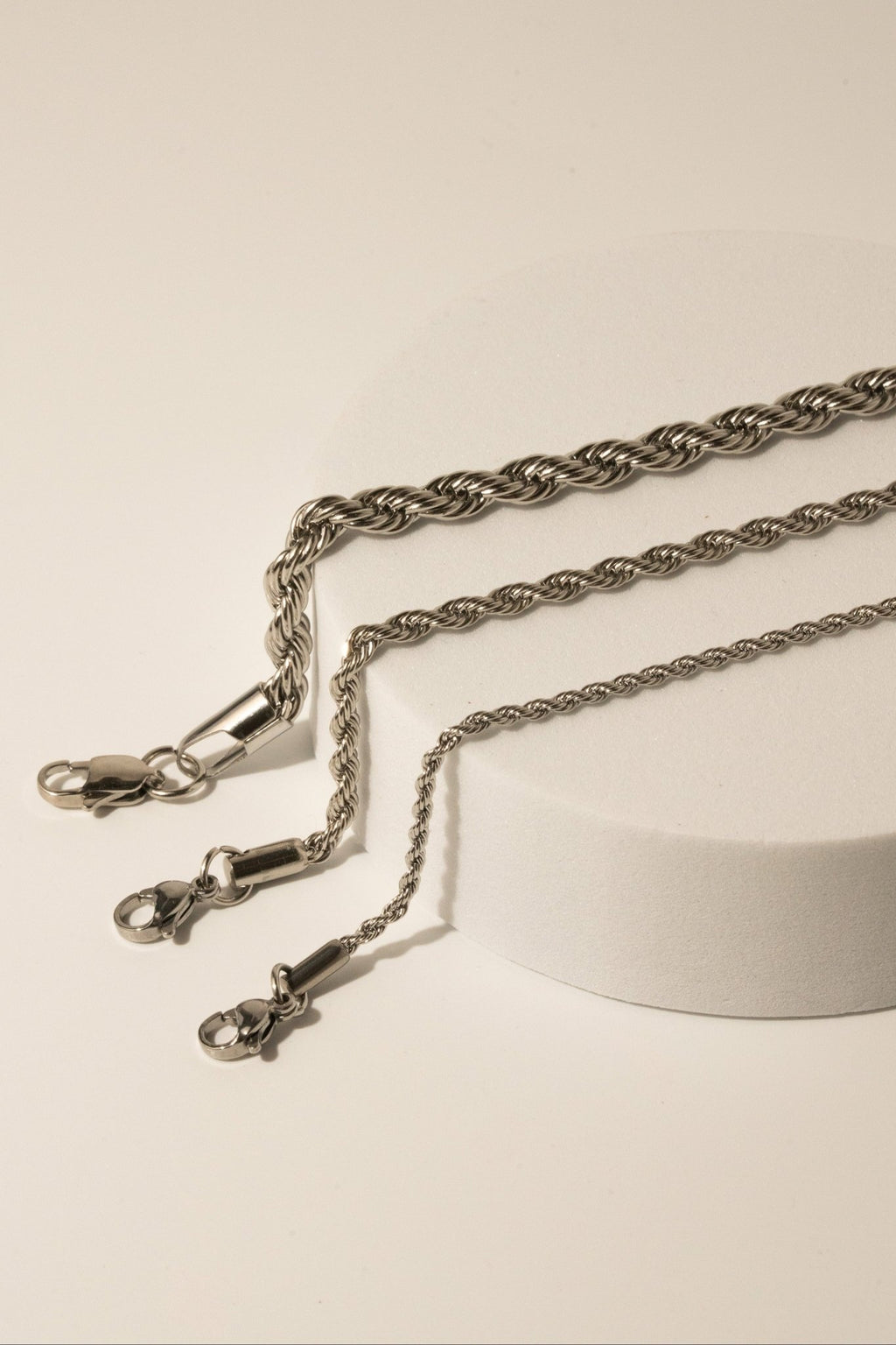 Twist Chain Essential Necklace - Minimalist Lab