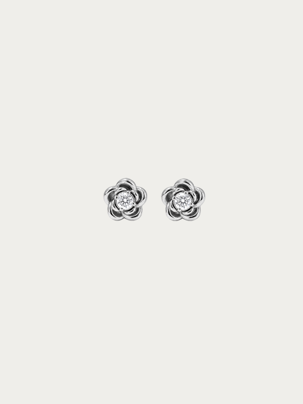 Belle Rose Stud Earrings in silver titanium