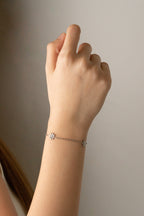 Daisies Bracelet - Minimalist Lab