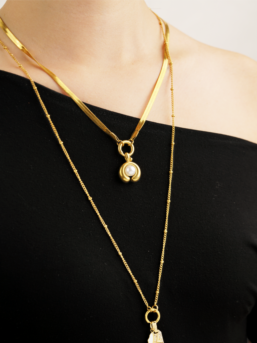 Elegant pearl charm stainless steel everyday wear