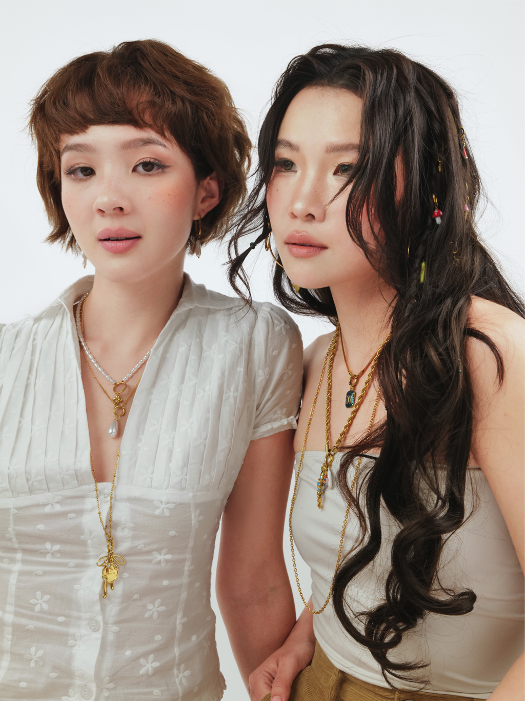 feminine-flowing-ribbon-charm