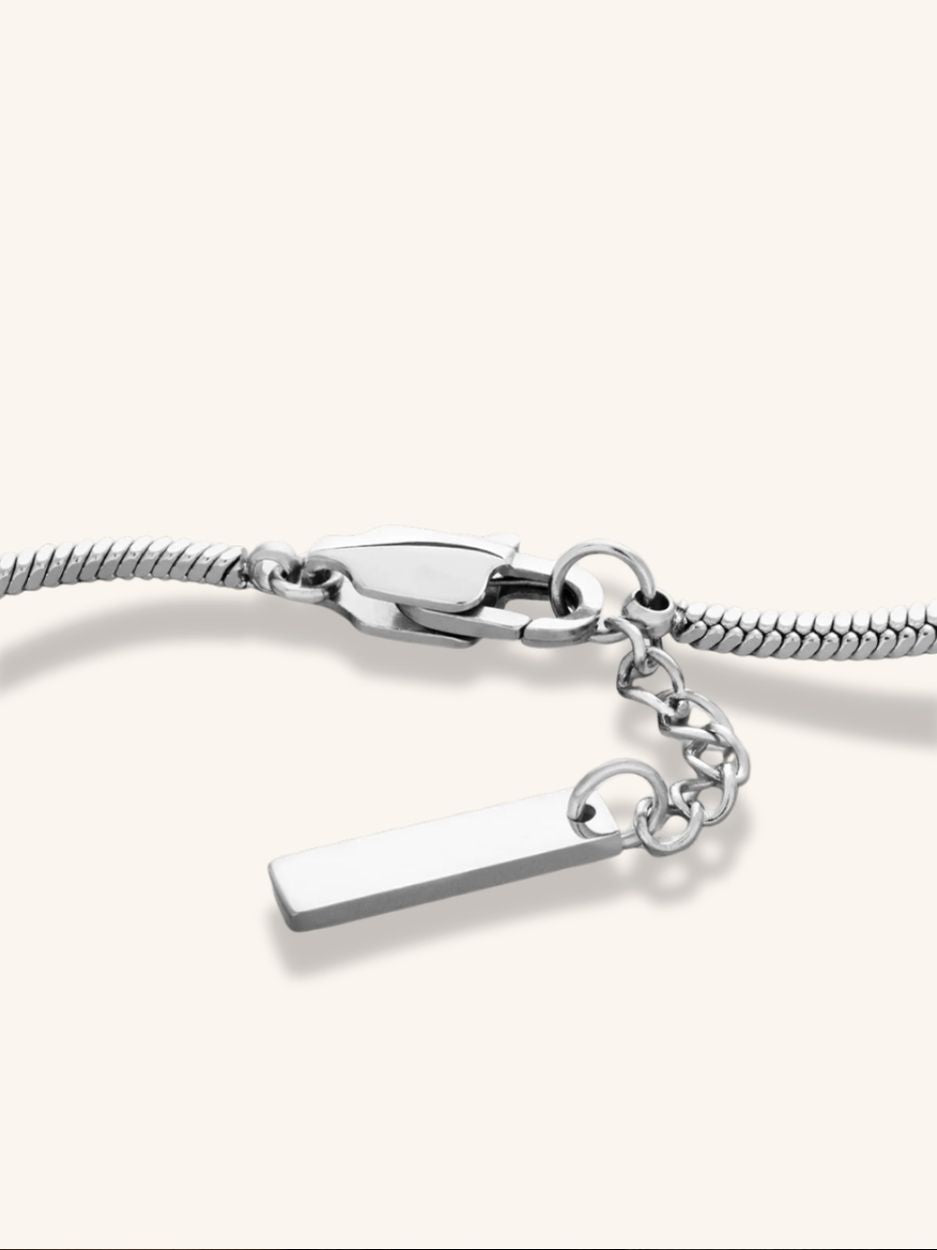 flexible snake chain bracelet close up detail