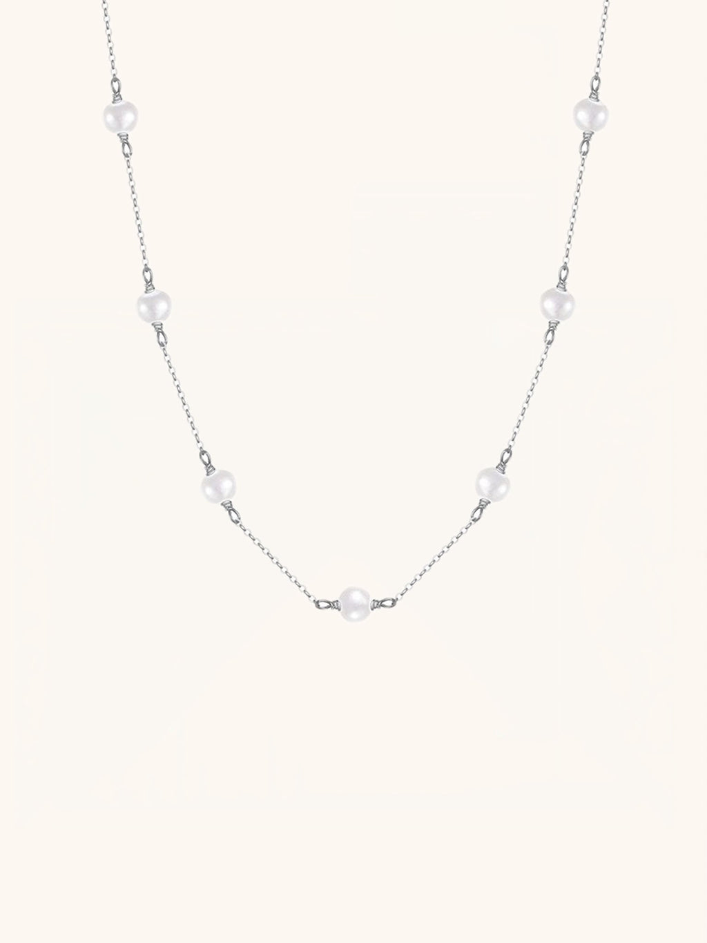 freshwater pearl cable chain necklace close up detail