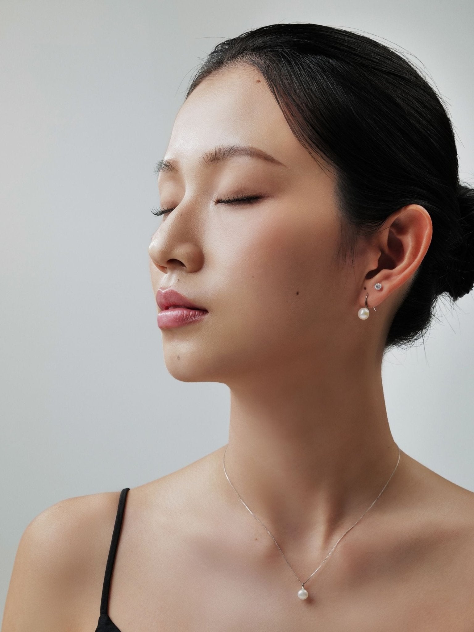 Sterling silver pearl drop earrings MNML