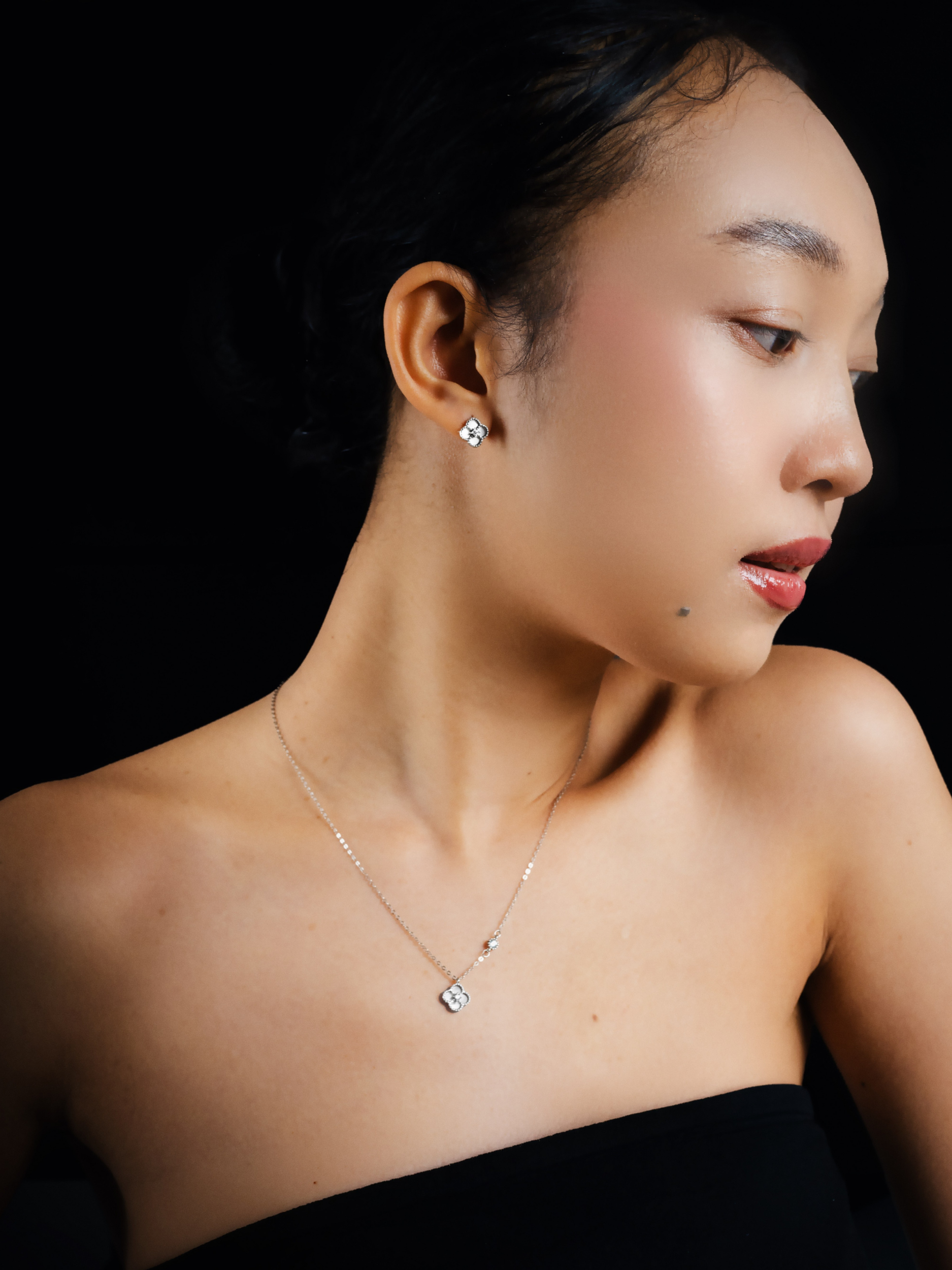 Jolie Clover Necklace in white colour worn on neckline