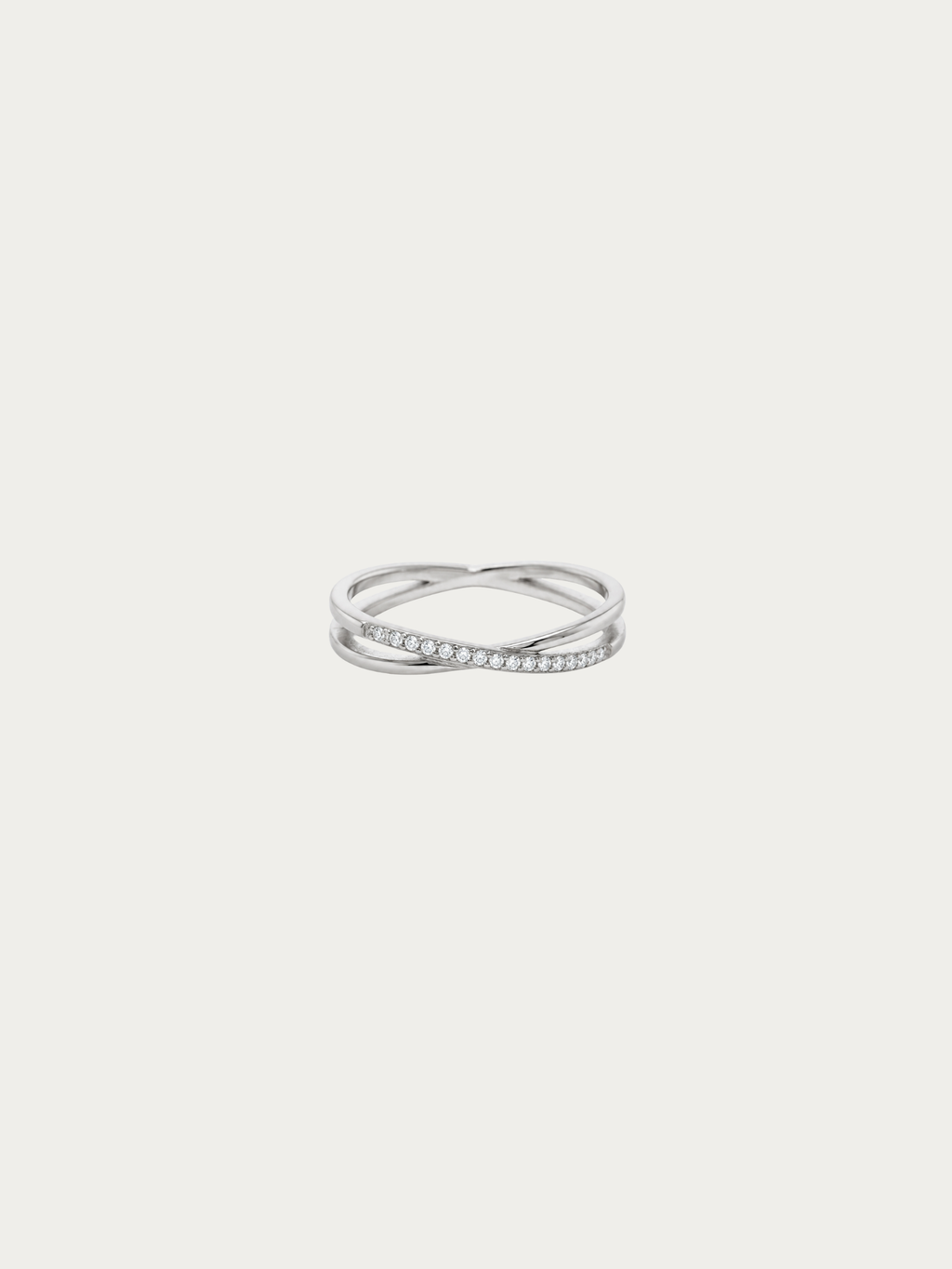 Kendall Intertwined Ring in polished silver titanium