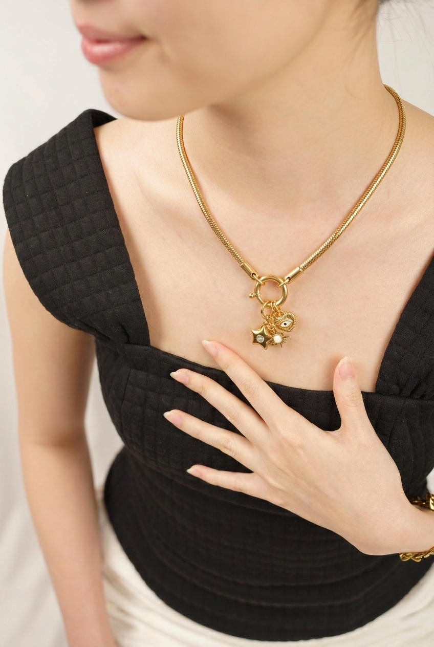 Statement snake chain necklace for men and women