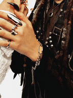 Carabiner link close-up on MNML Activist Engravable Link Chain Bracelet — oval lock link detail
