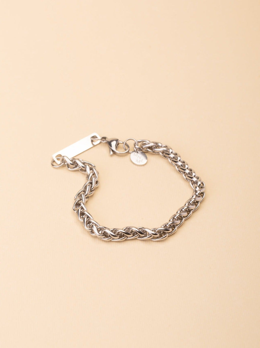 6mm curb chain detail on MNML Bold Curb Chain Engravable Bracelet — bold titanium chain