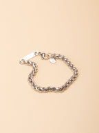 6mm curb chain detail on MNML Bold Curb Chain Engravable Bracelet — bold titanium chain