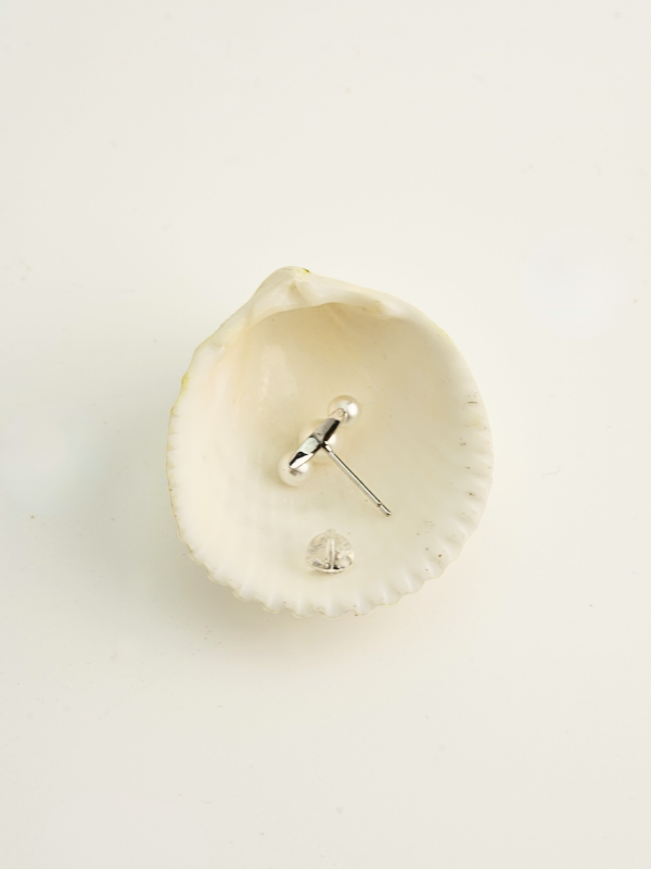 Side view of Clara triple pearl stud earring