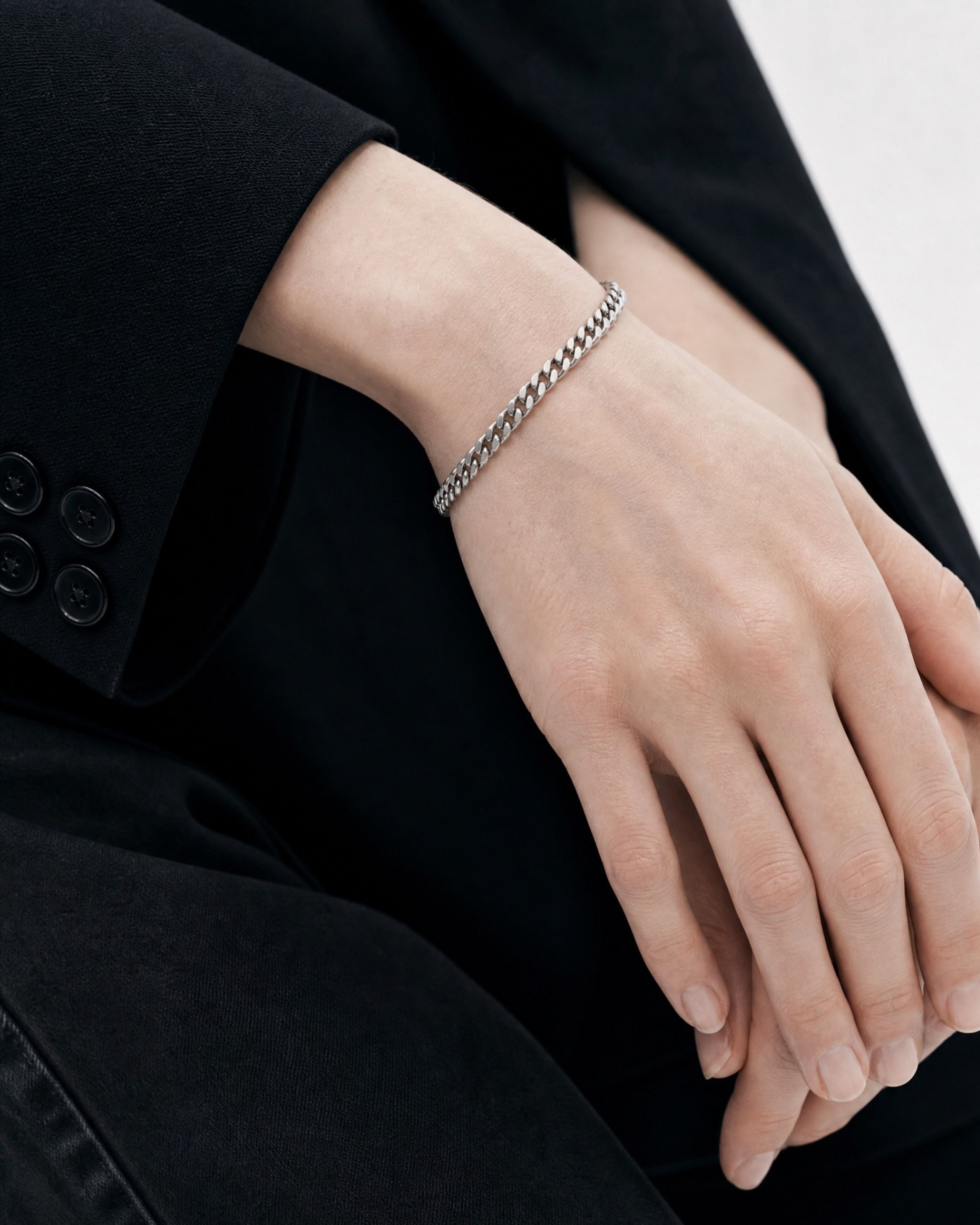 MNML Colin Classic Curb Chain Bracelet everyday styling — waterproof minimal curb bracelet Malaysia