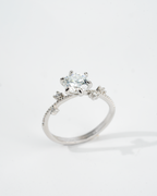 Moissanite sparkle detail on MNML Elijah Bloom Ring — D color VVS 1ct moissanite brilliance