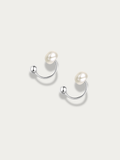 Élora Pearl Curation Earrings in 925 sterling silver with freshwater pearl, pair view