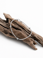 Satellite chain pattern detail on MNML Men's Bold Bracelet — rhythmic bead and chain structure