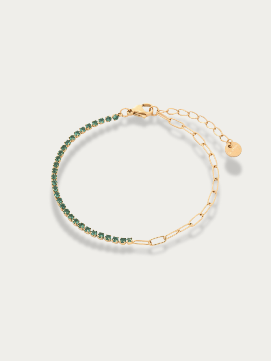 Half-chain half-gem design detail on MNML Spark Link Bracelet — modern tennis bracelet Malaysia