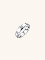 Noa Eternal Diamond Ring silver tone titanium, 5mm polished band with bezel-set CZ stone, product flatlay
